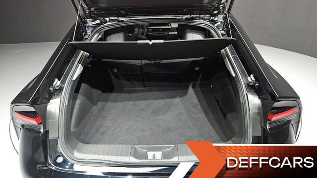 Toyota PRIUS 2.0 XLE купить на сайте DeffCars