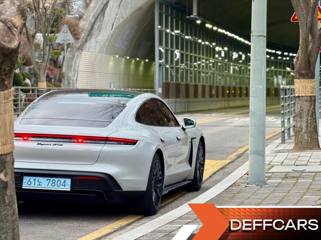 Porsche TAYCAN GTS купить на сайте DeffCars