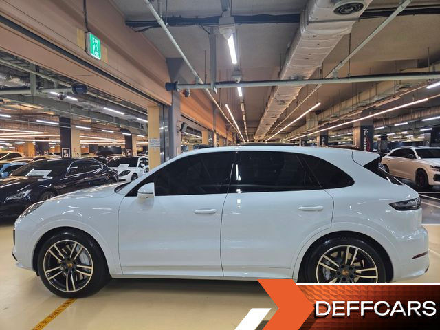 Porsche CAYENNE 4.0 Turbo купить на сайте DeffCars