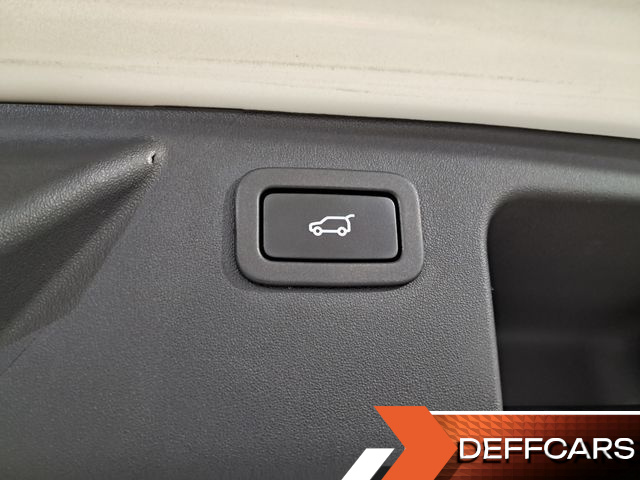 Land Rover DISCOVERY SPORT 2.0 TD4 HSE Luxury купить на сайте DeffCars