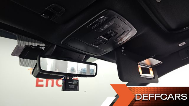 Toyota SIENNA 2.5 Hybrid 2WD купить на сайте DeffCars