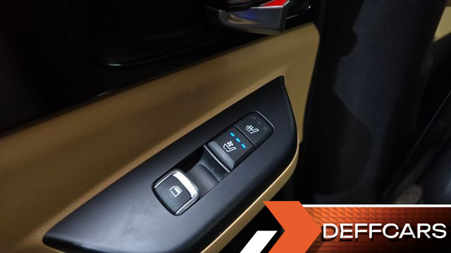 Kia CARNIVAL 9-Seater Prestige купить на сайте DeffCars