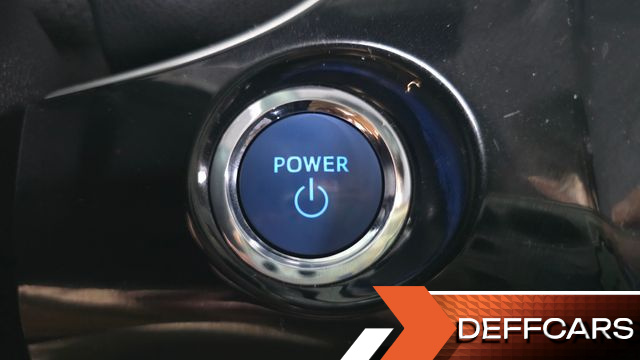 Toyota PRIUS 1.8 E купить на сайте DeffCars