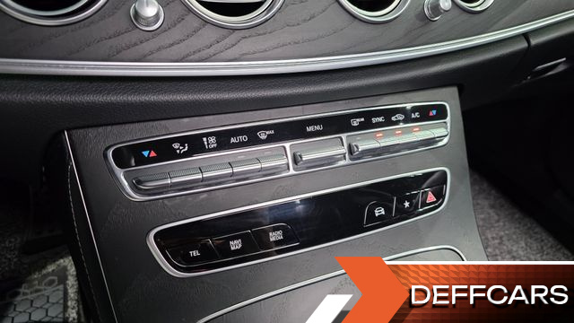 Mercedes E-CLASS E220d 4MATIC AMG Line купить на сайте DeffCars