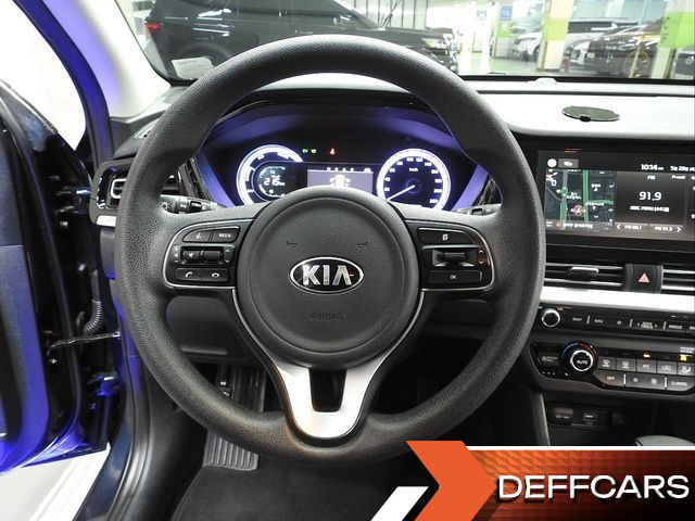Kia NIRO 1.6 HEV Luxury купить на сайте DeffCars