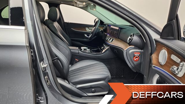 Mercedes E-CLASS E300 4MATIC Exclusive купить на сайте DeffCars