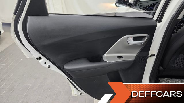 Kia NIRO 1.6 HEV Luxury купить на сайте DeffCars