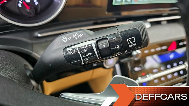 Kia CARNIVAL 9-Seater Noblesse купить на сайте DeffCars