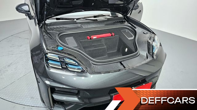 Porsche MACAN Turbo купить на сайте DeffCars