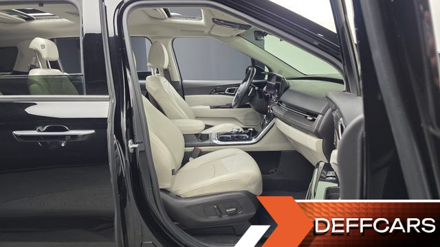 Kia CARNIVAL 9-Seater Signature купить на сайте DeffCars