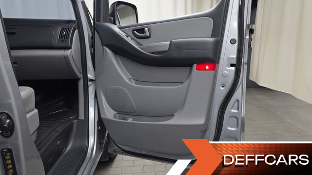 Hyundai STAREX Van 3-Seater Smart купить на сайте DeffCars