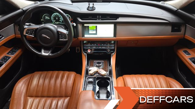 Jaguar XF 20d Portfolio купить на сайте DeffCars