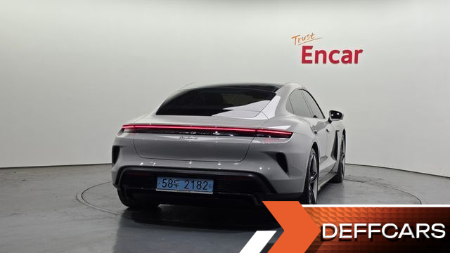 Porsche TAYCAN Turbo S купить на сайте DeffCars
