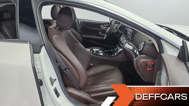 Mercedes CLS-CLASS CLS300d AMG Line купить на сайте DeffCars