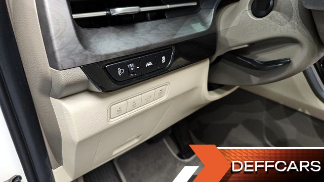 Kia CARNIVAL 9-Seater Signature купить на сайте DeffCars