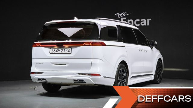 Kia CARNIVAL Gasoline 7-Seater Signature купить на сайте DeffCars