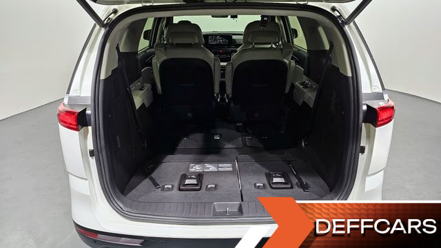 Kia CARNIVAL 7-Seater Signature купить на сайте DeffCars