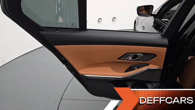 BMW 3-SERIES 320i M Sport купить на сайте DeffCars