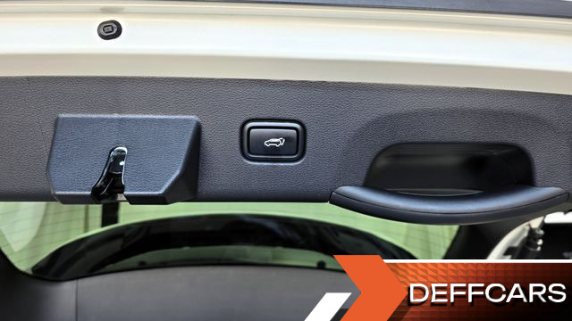 Kia SPORTAGE Signature Gravity 4WD купить на сайте DeffCars