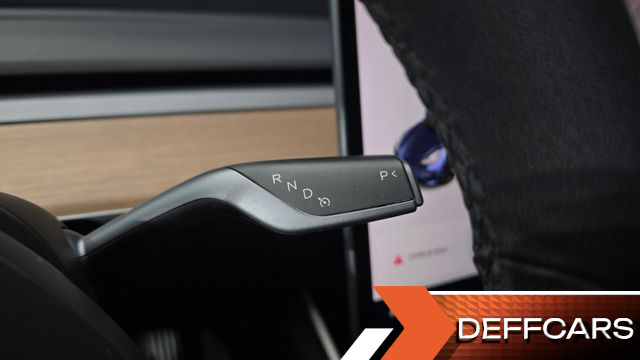 Tesla MODEL 3 Standard Range Plue RWD купить на сайте DeffCars