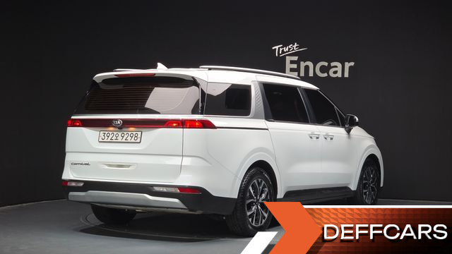 Kia CARNIVAL 9-Seater Prestige купить на сайте DeffCars
