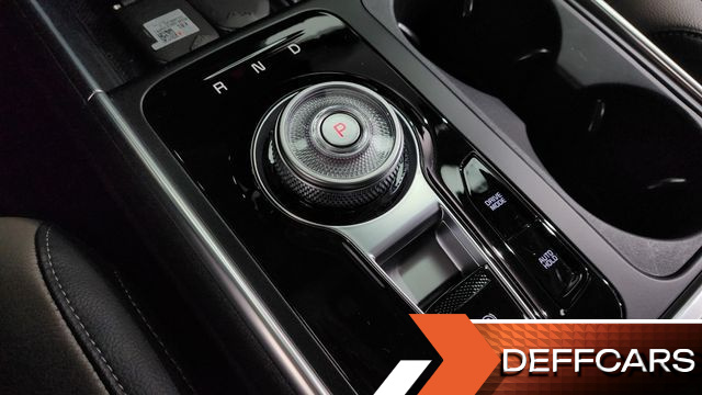 Kia CARNIVAL 7-Seater Noblesse купить на сайте DeffCars