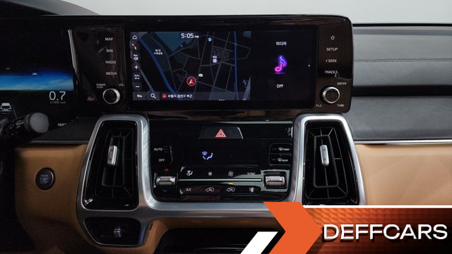 Kia SORENTO Diesel 2.2 2WD Signature купить на сайте DeffCars