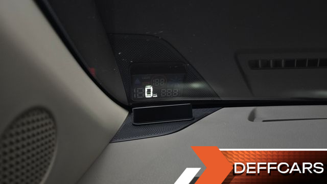 Kia CARNIVAL 11-Seater Signature купить на сайте DeffCars