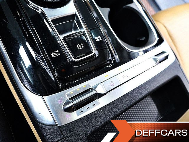 Kia CARNIVAL 9-Seater Noblesse купить на сайте DeffCars