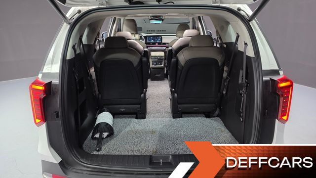 Kia CARNIVAL Gasoline 9-Seater Signature купить на сайте DeffCars
