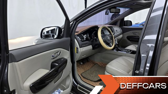 Kia CARNIVAL Gasoline 7-seater Limousine President купить на сайте DeffCars