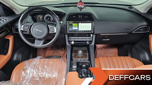 Jaguar F-PACE 20d Portfolio купить на сайте DeffCars