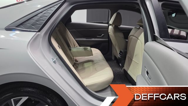 Hyundai AVANTE 1.6 Inspiration купить на сайте DeffCars