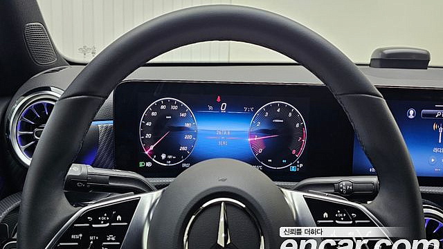Mercedes A-CLASS A220 Sedan купить на сайте DeffCars