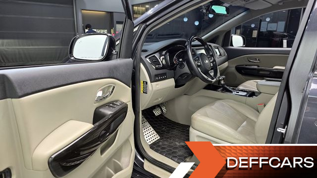 Kia CARNIVAL Gasoline 9-Seater Noblesse Special купить на сайте DeffCars