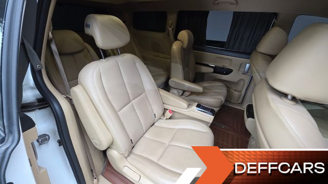 Kia CARNIVAL 9-Seater Hi-Limousine Noblesse Special купить на сайте DeffCars
