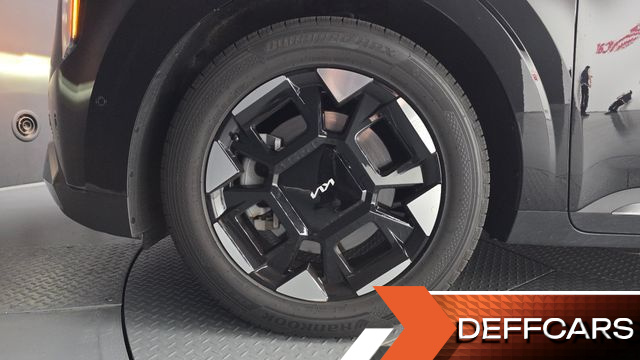 Kia CARNIVAL 7-Seater Outdoor Noblesse купить на сайте DeffCars
