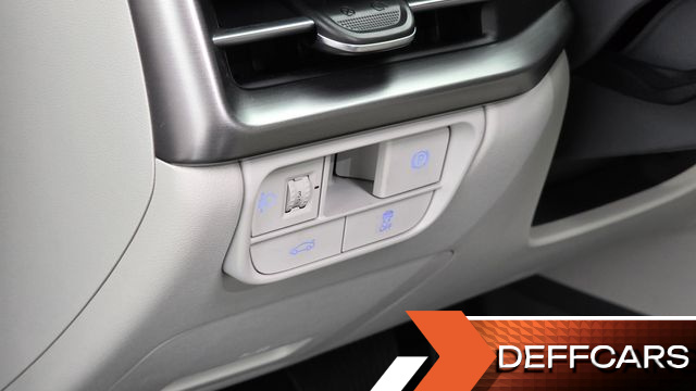 Hyundai GRANDEUR 2,5 Gasoline 2WD Premium купить на сайте DeffCars