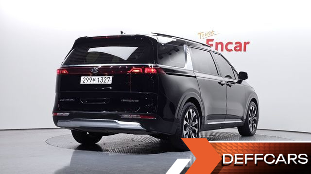 Kia CARNIVAL 7-Seater Signature купить на сайте DeffCars