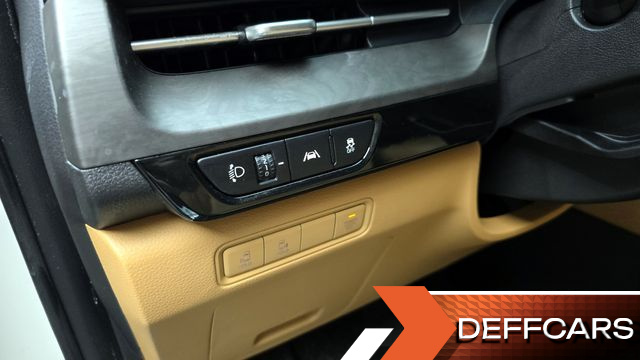 Kia CARNIVAL 9-Seater Prestige купить на сайте DeffCars