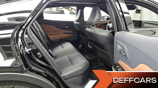 Toyota CROWN 2.5 4WD Hybrid купить на сайте DeffCars