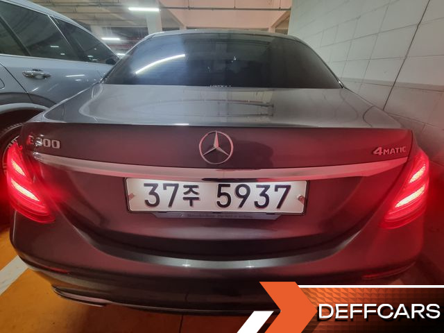 Mercedes E-CLASS E300 4MATIC Avnatgarde купить на сайте DeffCars