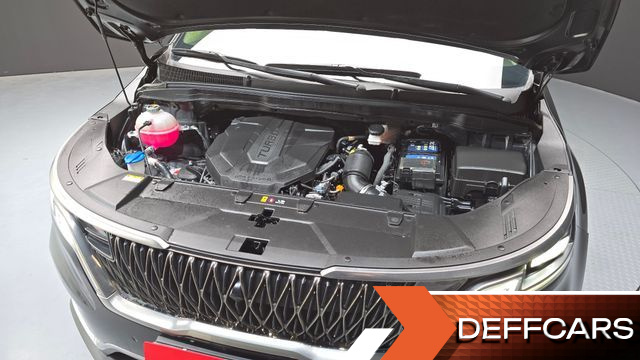 Kia CARNIVAL 9-Seater Signature купить на сайте DeffCars