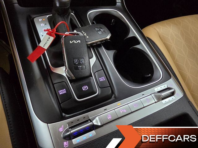 Kia CARNIVAL Diesel 9-Seater Prestige купить на сайте DeffCars