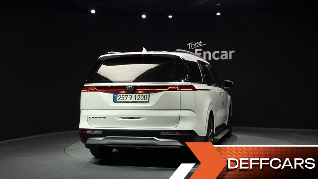 Kia CARNIVAL 9-Seater Noblesse купить на сайте DeffCars