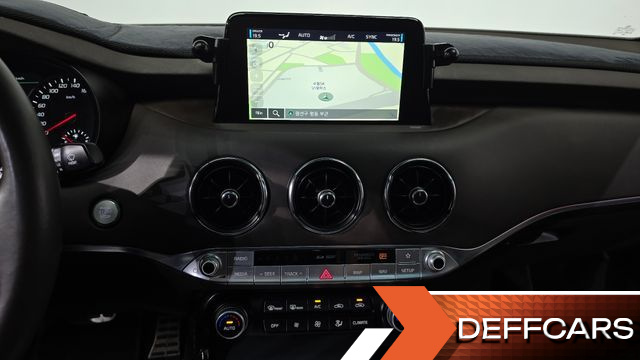 Kia STINGER 2.0 Turbo AWD Platinum купить на сайте DeffCars