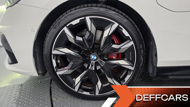 BMW 5-SERIES 550e xDrive M Sport Pro купить на сайте DeffCars