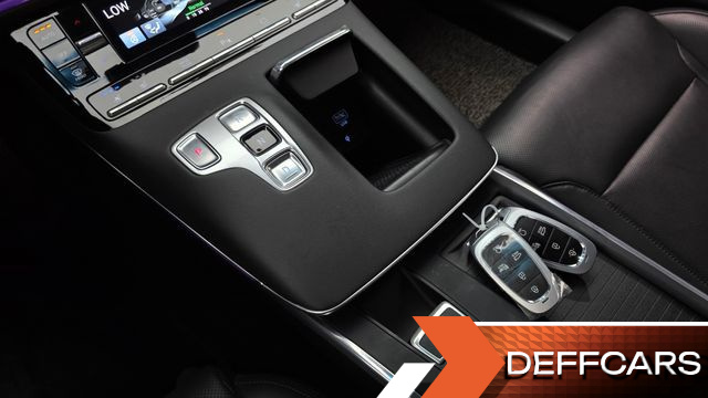Hyundai GRANDEUR 3.3 Le Blanc купить на сайте DeffCars