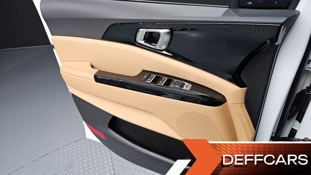Kia CARNIVAL 9-Seater Noblesse купить на сайте DeffCars