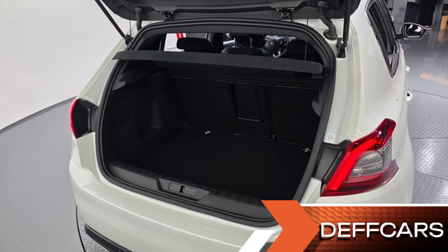 Peugeot 308 1.5 BlueHDi GT Line купить на сайте DeffCars